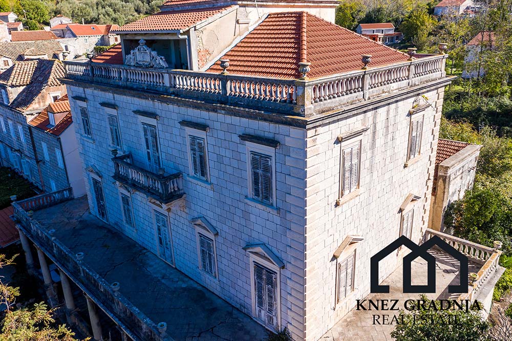 Herrenhaus aus Stein aus dem 19. Jahrhundert in Dubrovnik