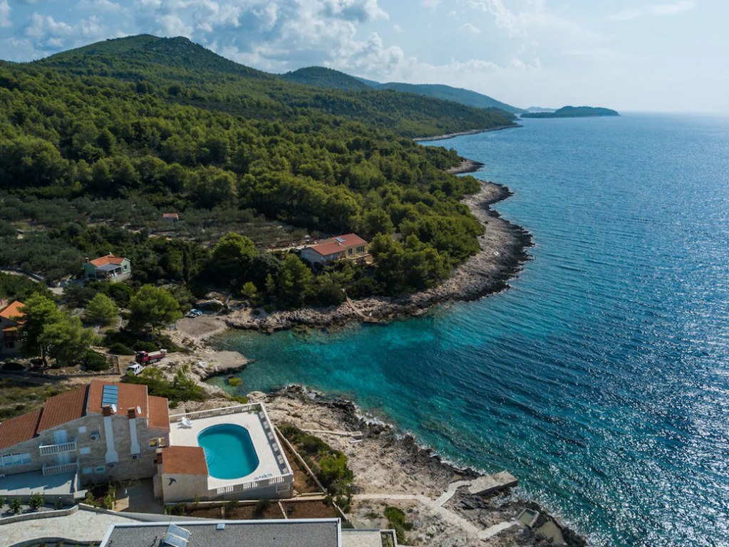 Unikatna kamena kuća uz more – otok Korčula, Dubrovačko-neretvanska županija