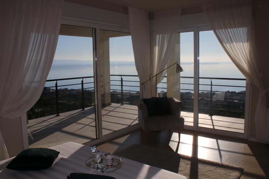 Villa in Split, Sea View