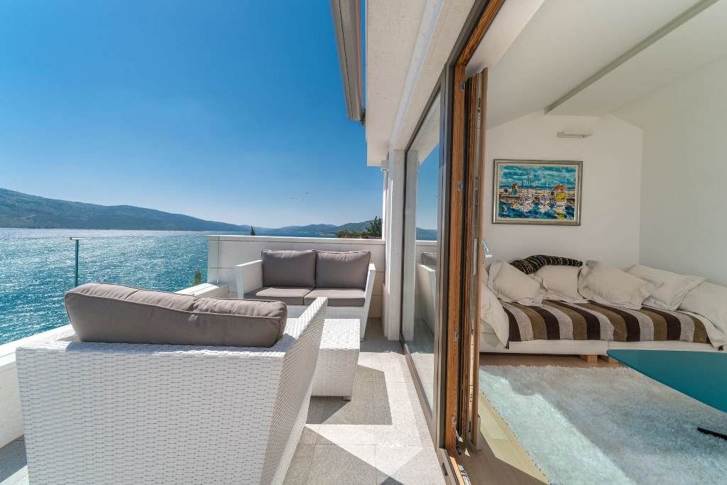 Sea Front Villa in Trogir, Split