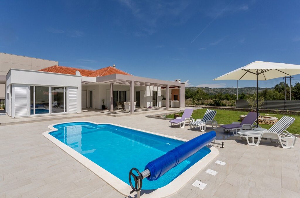 Einzigartige moderne Villa in der Region Split