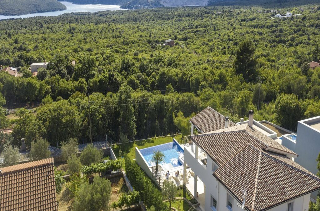 Contemporary Villa With A Pool – Labin, Istria Region