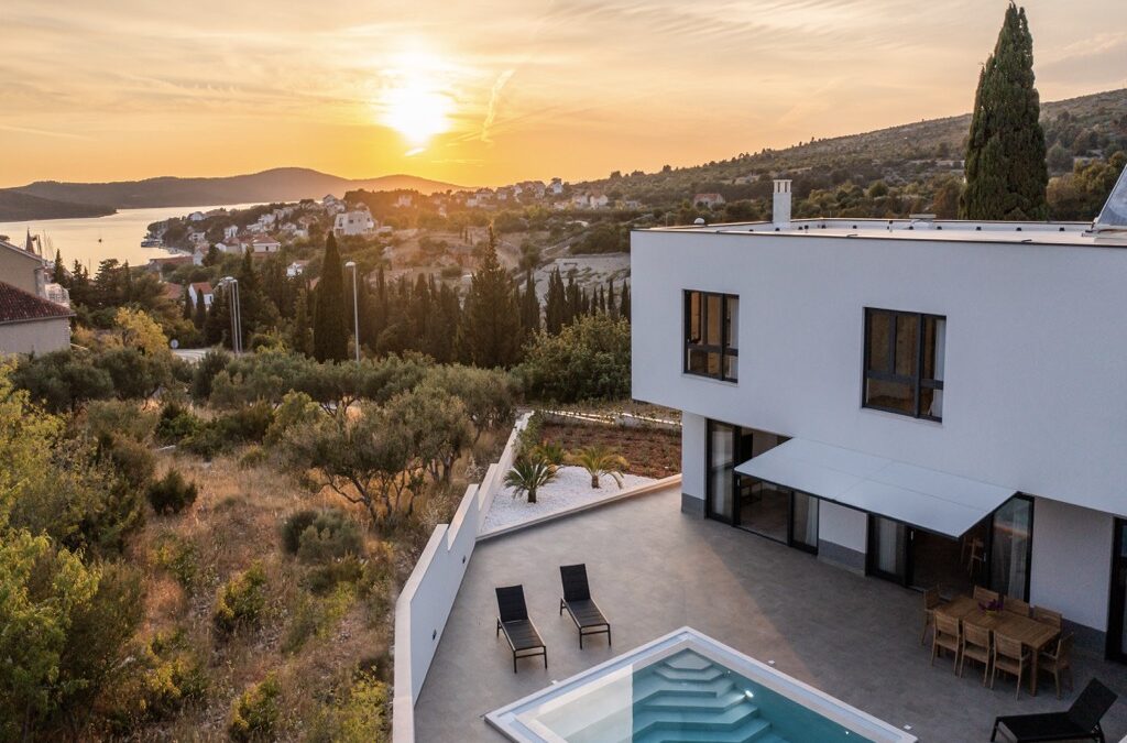 Stunning ultra modern villa with sea view – Milna, Brac