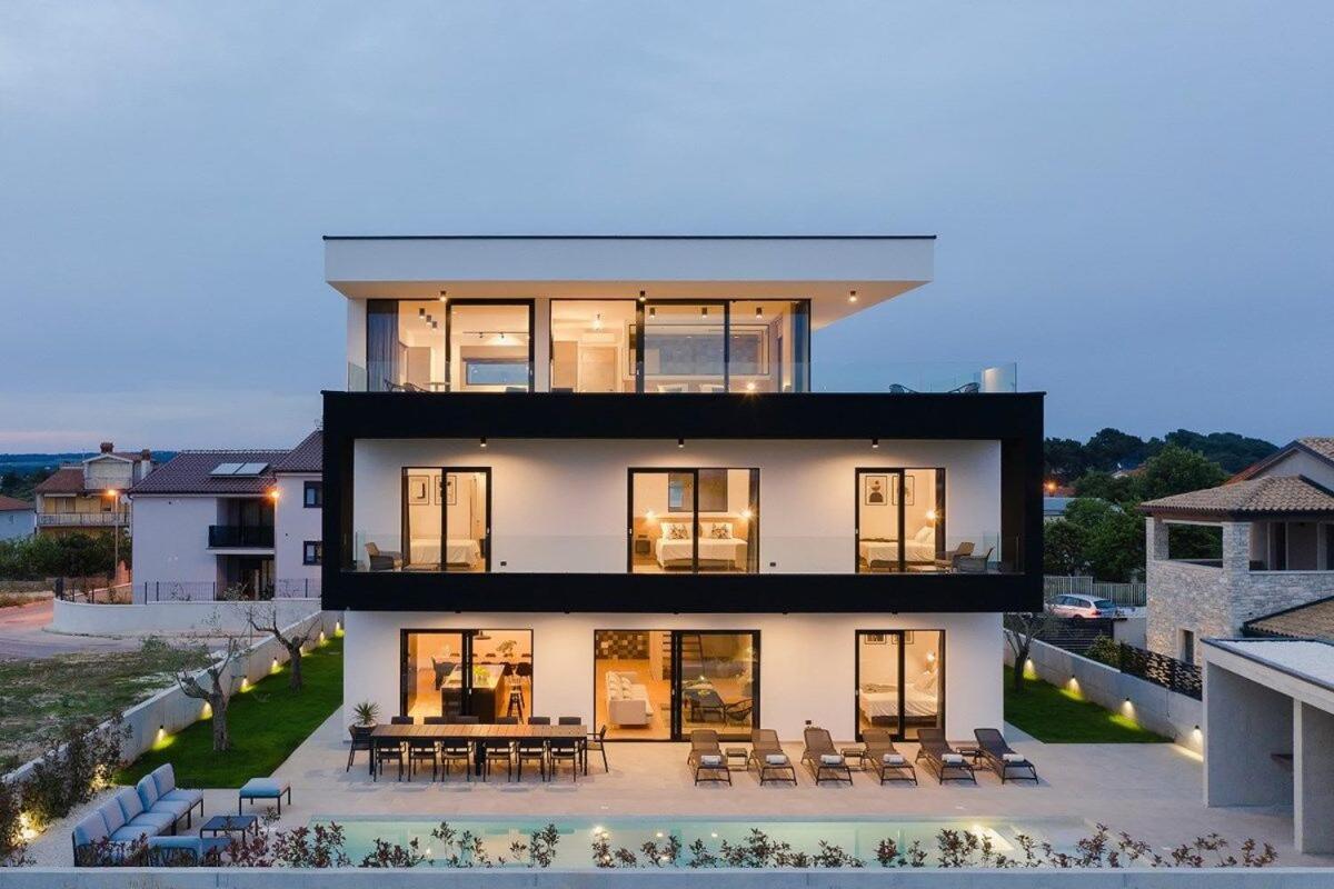 Sea view villa for sale in Pula, Istria Croatia, new modern villa, swimming pool, property 