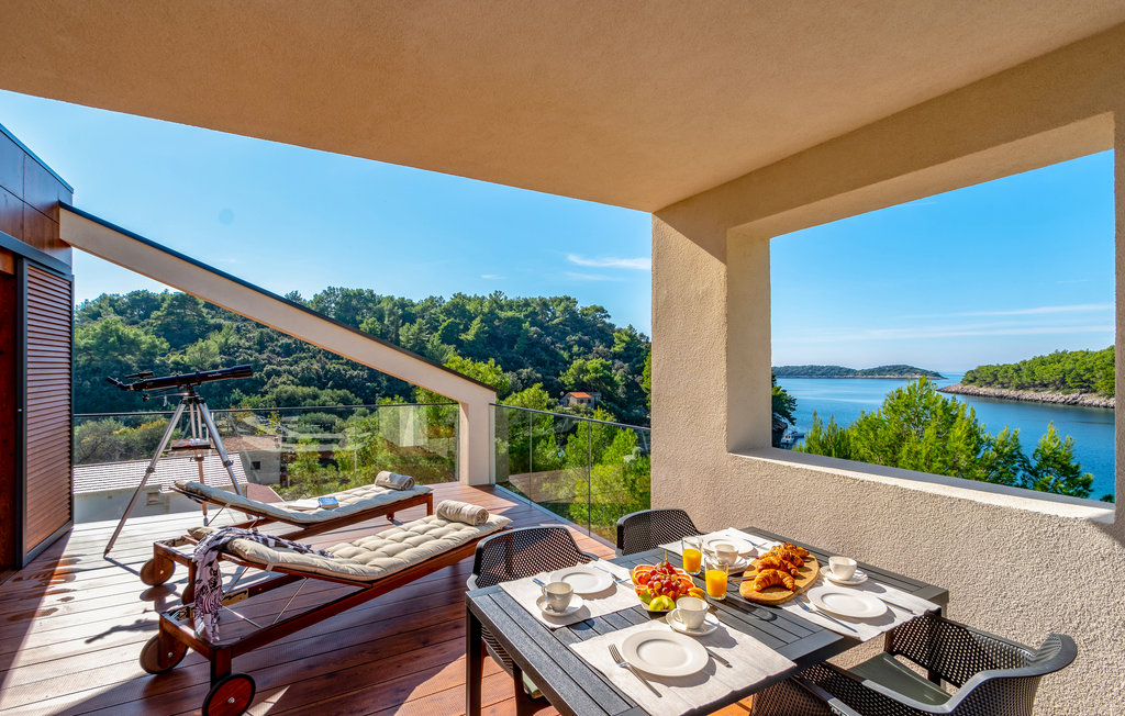 Seafront villa for sale on Korcula island, Croatia, new moder sea view, parking space, pool