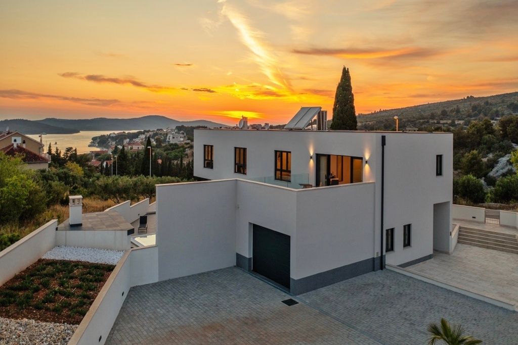 luxury villa in milna on brac island