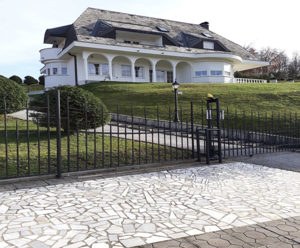 Villa in Zagreb region for sale, Croatia, garden, garage, buy property, real estate