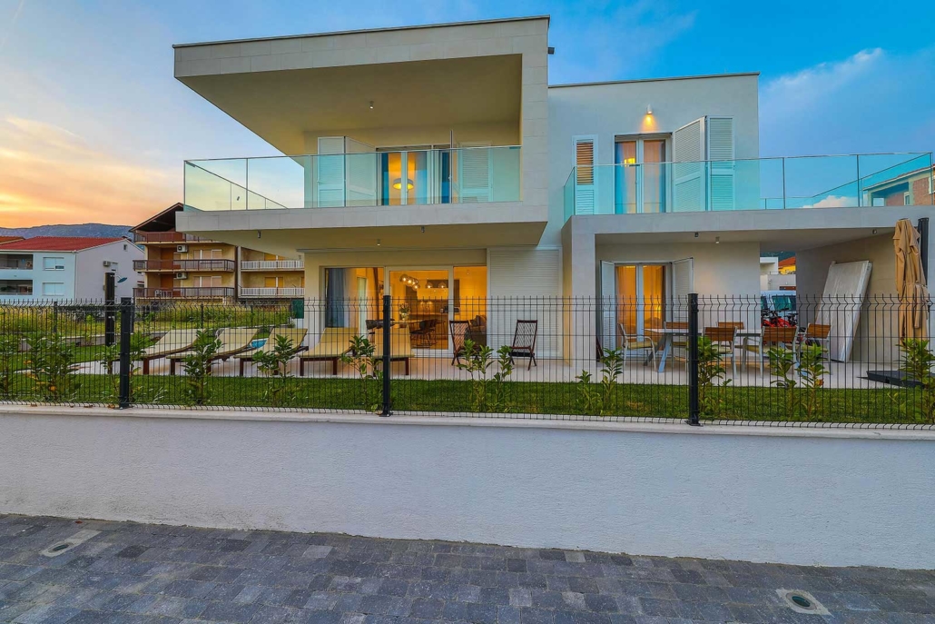 House for sale in Kastel Gomilica, Split region, buy house
