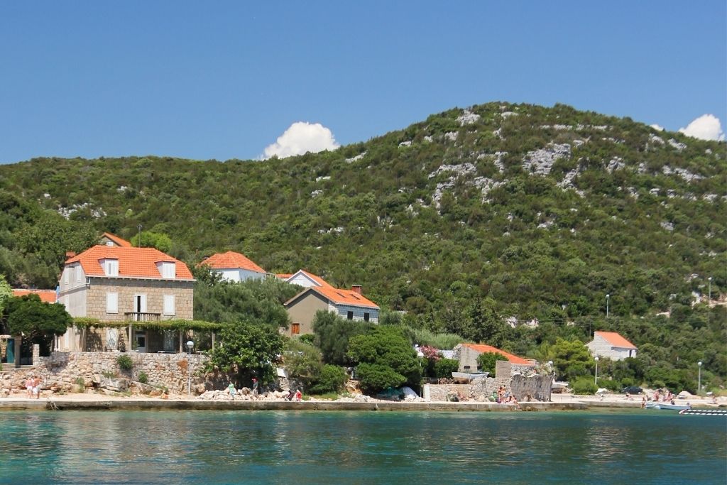 building plots for sale on an island šipan