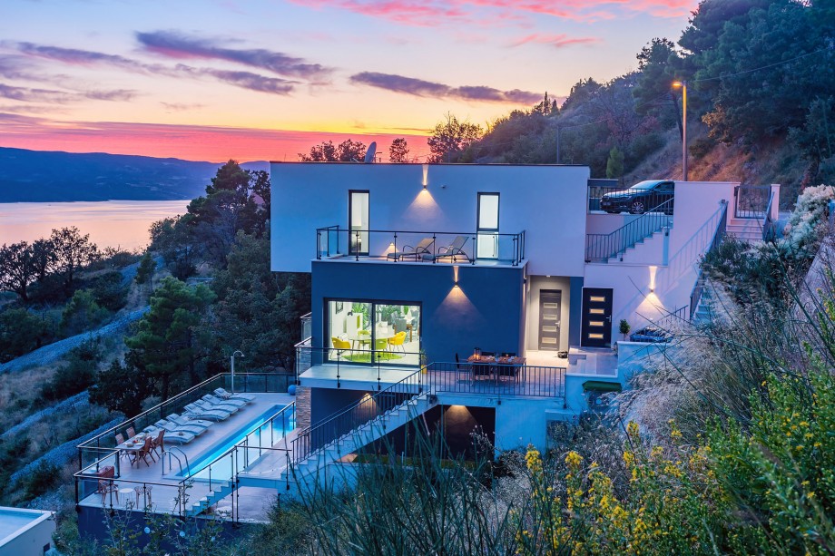 Exclusive sea view villa in Croatia for sale high-end