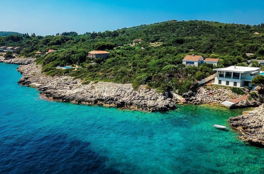 Unikatna bijela morska vila sa privatnim ulazom na plažu – Koločep, okolica Dubrovnika