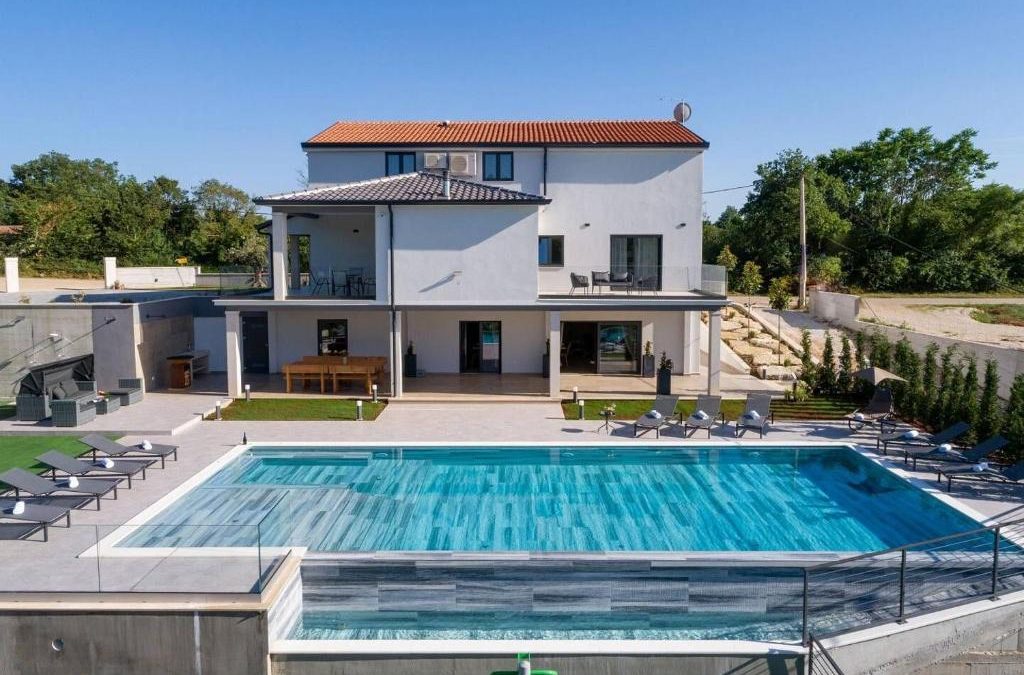 Elegantna vila sa bazenom – Tinjan, poluotok Istra