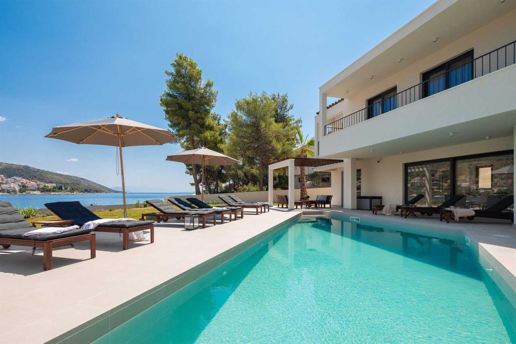 Stunning seafront home for sale in CIovo, amazing waterfront mansion with playground and garage