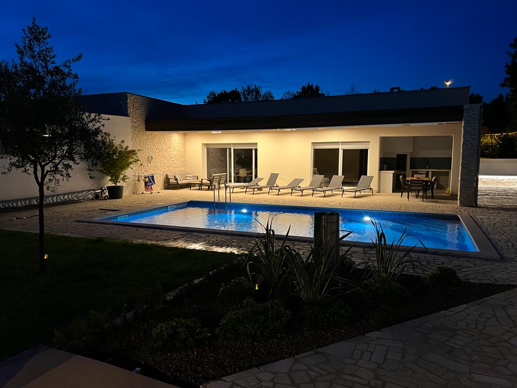 modern home for sale near Rovinj, buy home Croatia