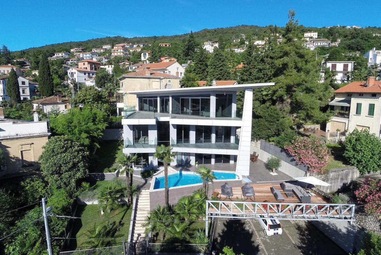 apartment house in Opatija
