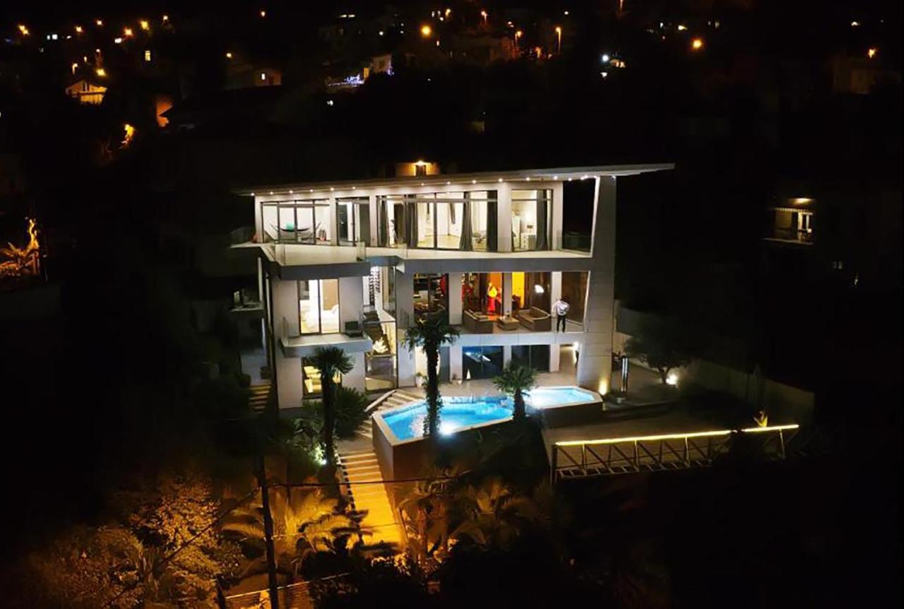apartment house in Opatija