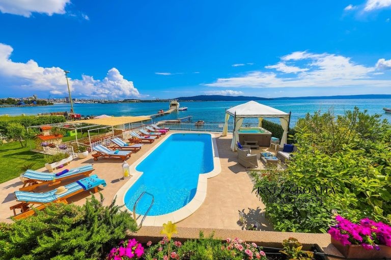 Amazing house in Kastel Sucurac, Split